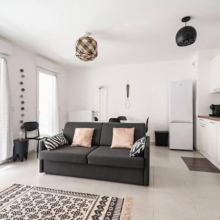 Home-Like Apartment Near Disneyland Шеси Экстерьер фото