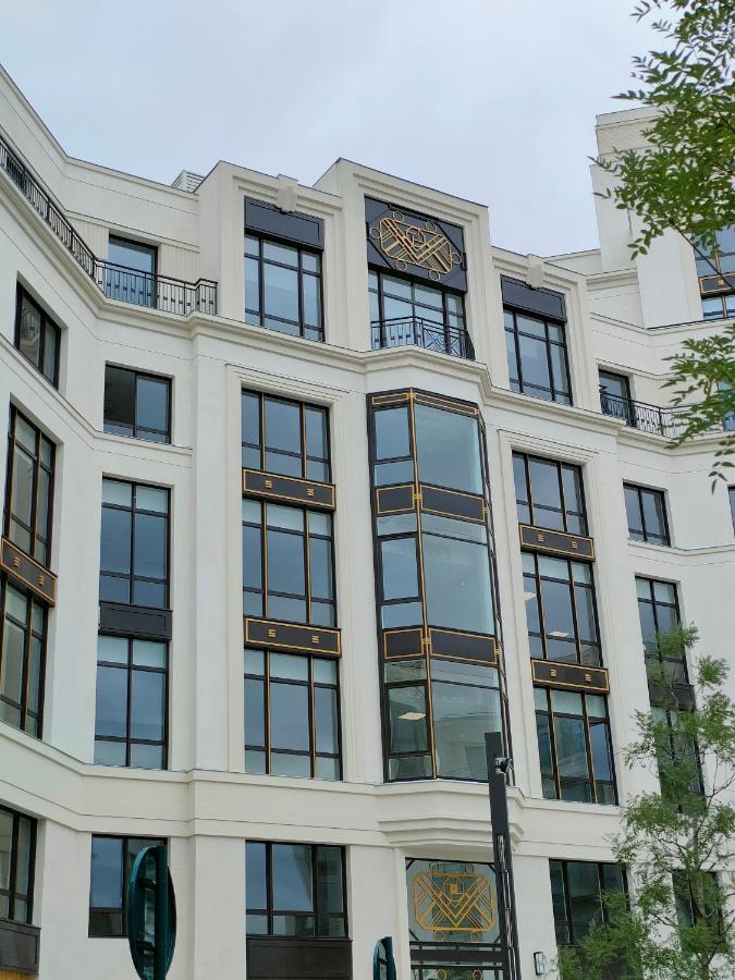 Home-Like Apartment Near Disneyland Шеси Экстерьер фото