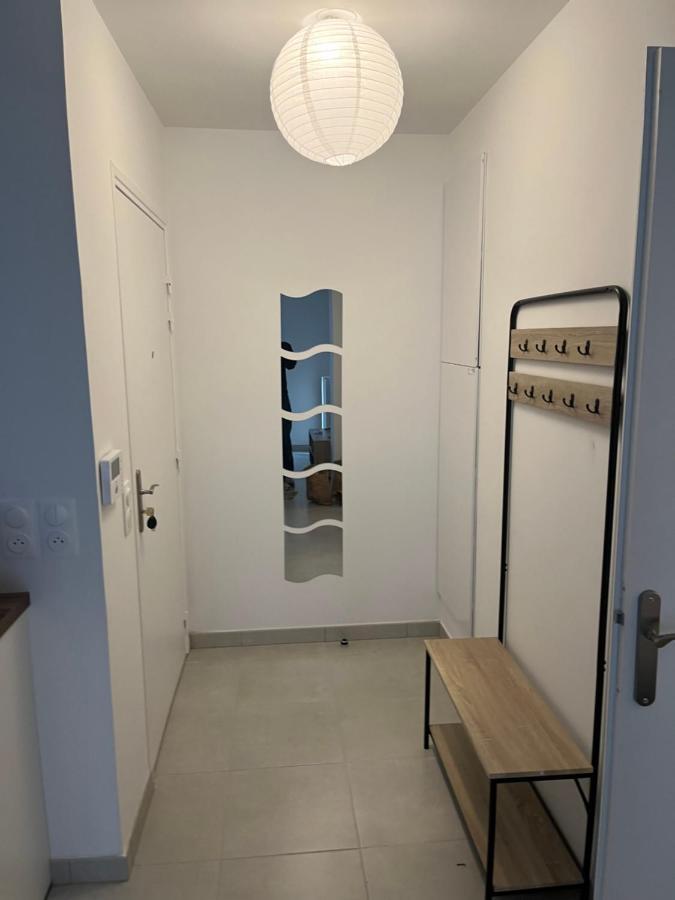 Home-Like Apartment Near Disneyland Шеси Экстерьер фото