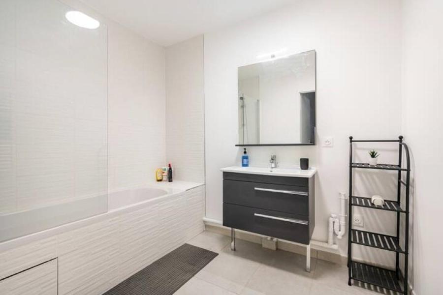 Home-Like Apartment Near Disneyland Шеси Экстерьер фото