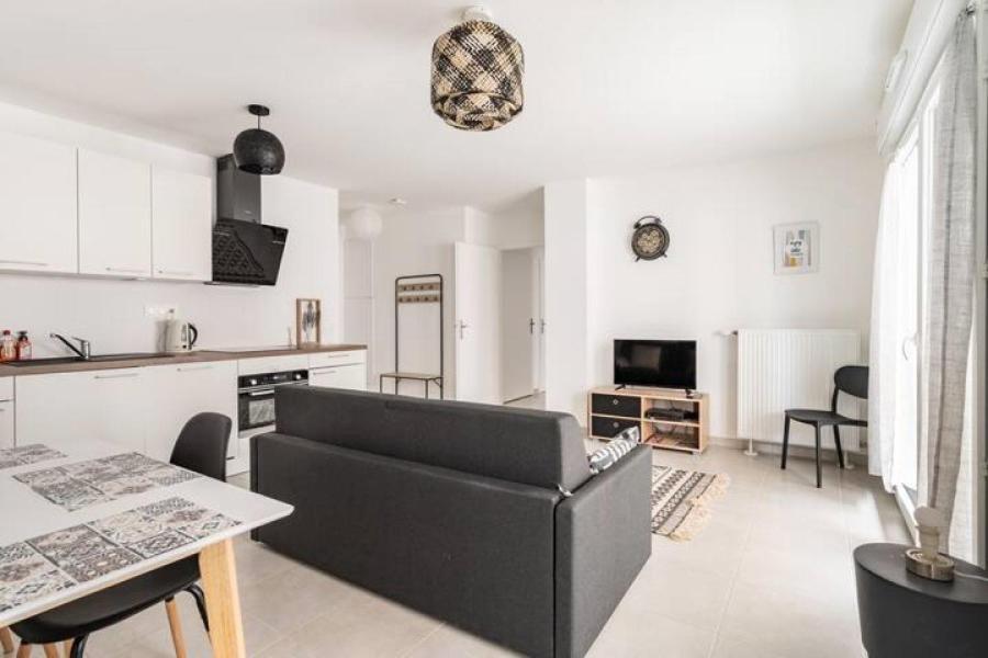 Home-Like Apartment Near Disneyland Шеси Экстерьер фото